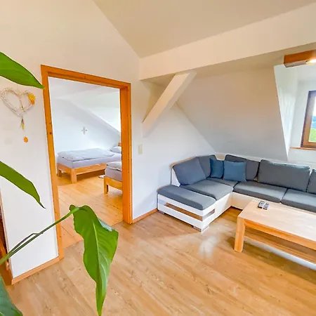 Zur Schoenen Aussicht Donndorf